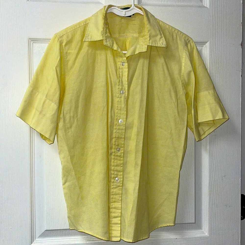 Yellow button top